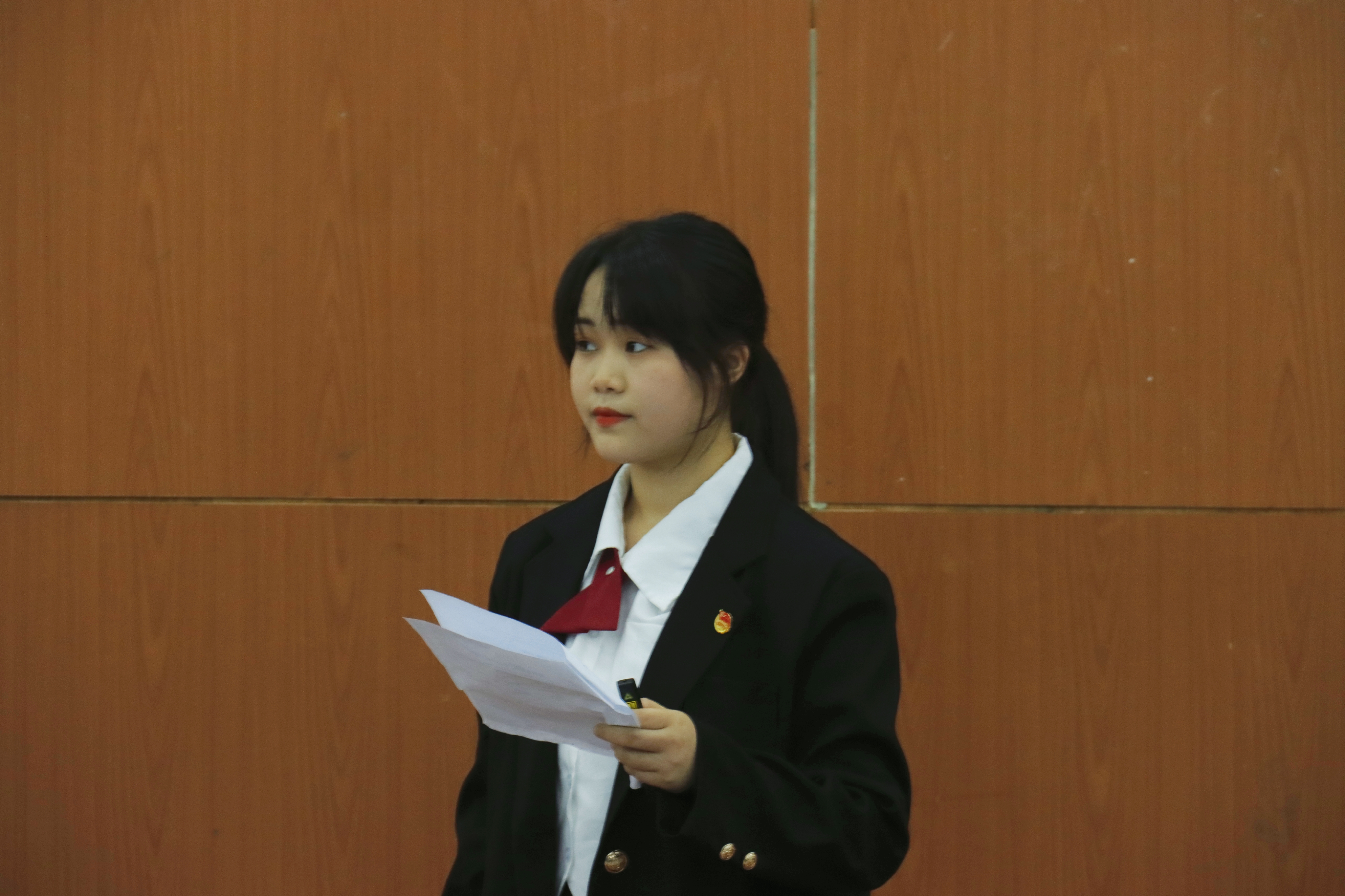 3EC2D34FEB3B333A5E5F62BDC8BD5F2A.jpg