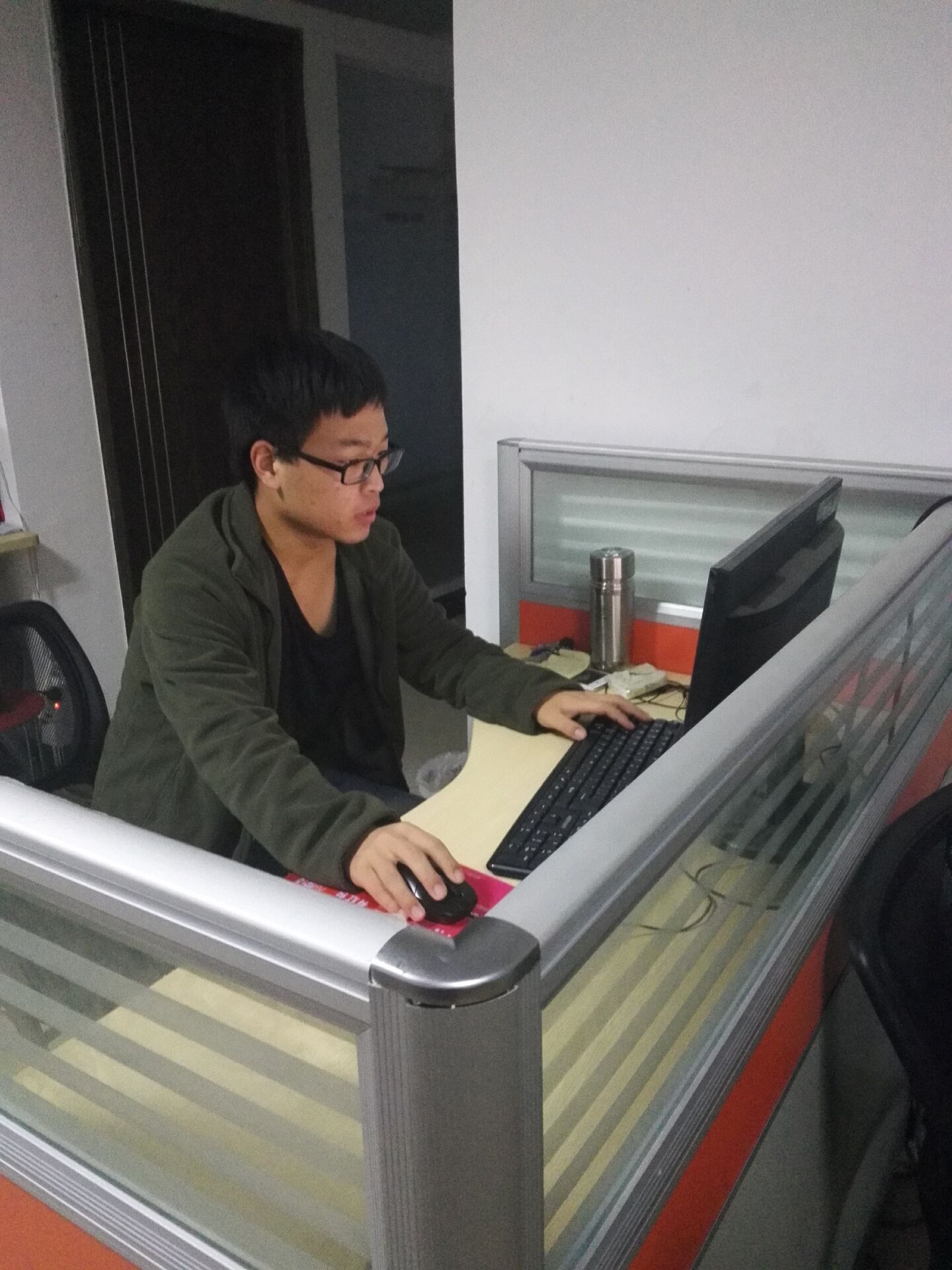 工作照1.jpg
